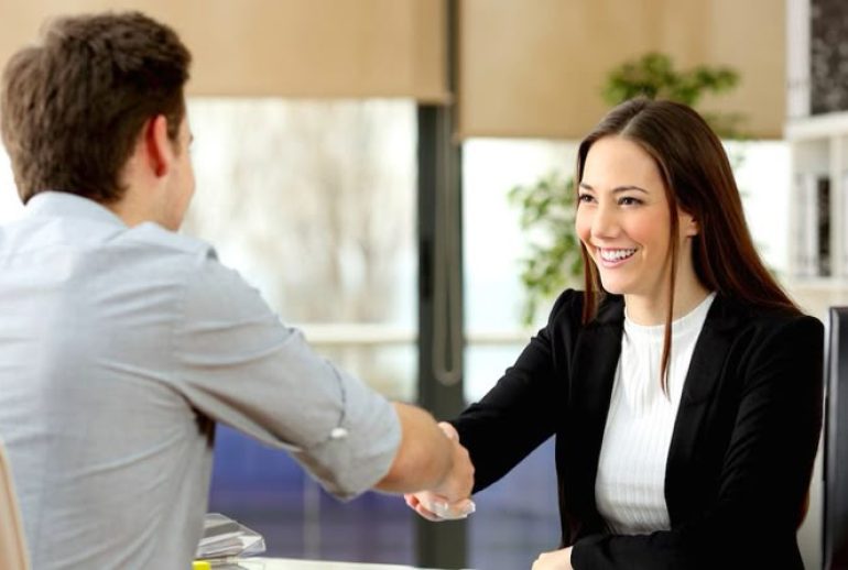 • Cómo mejorar el servicio al cliente_ 14 cosas que debes hacer • Cómo mejorar el servicio al cliente_ 14 cosas que debes hacer